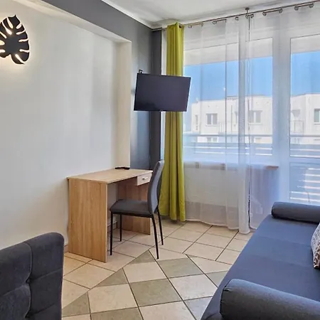 شقة Holidayhomepl Slavia New 702 Z Balkonem I Widokiem Na Morze مينززدرويه
